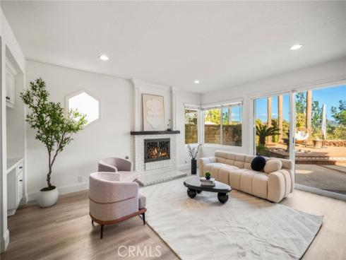 26732  Trasmiras  , Mission Viejo, CA