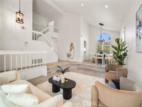 26732  Trasmiras  , Mission Viejo, CA