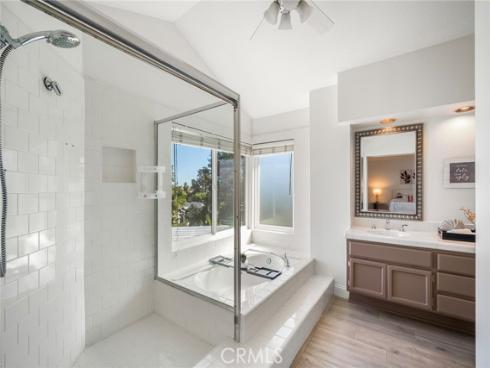 26732  Trasmiras  , Mission Viejo, CA