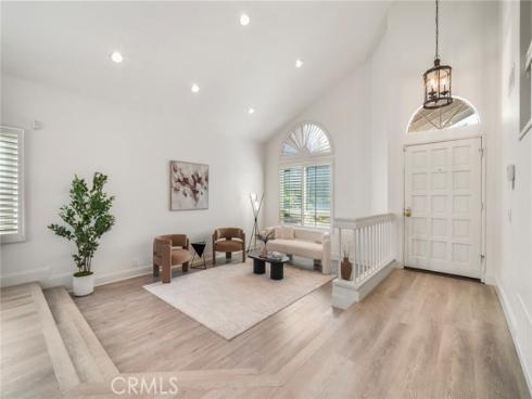 26732  Trasmiras  , Mission Viejo, CA