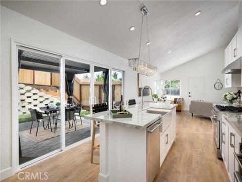 27075  La Fuente  , Mission Viejo, CA