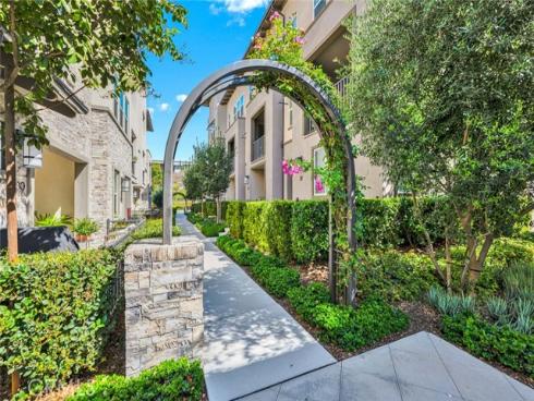 115  Hideaway Loop  , Mission Viejo, CA