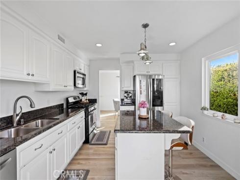 28481  La Noche  , Mission Viejo, CA