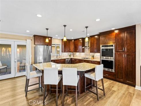 25571  Vesuvia  , Mission Viejo, CA