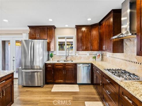 25571  Vesuvia  , Mission Viejo, CA