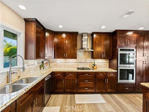 25571  Vesuvia  , Mission Viejo, CA