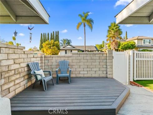 25571  Vesuvia  , Mission Viejo, CA