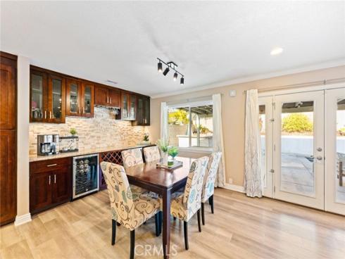 25571  Vesuvia  , Mission Viejo, CA