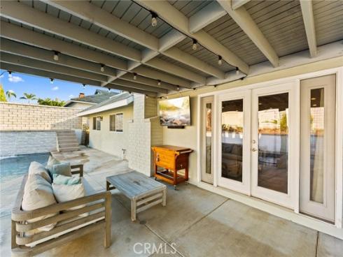 25571  Vesuvia  , Mission Viejo, CA