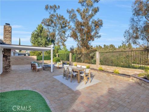 21952  Esplendor  , Mission Viejo, CA