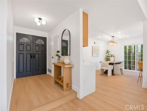 21952  Esplendor  , Mission Viejo, CA