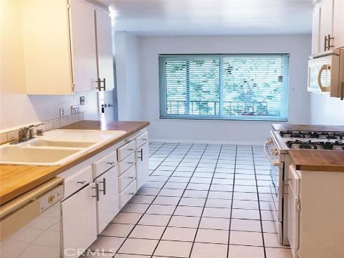 22948  Via Pimiento  4B , Mission Viejo, CA