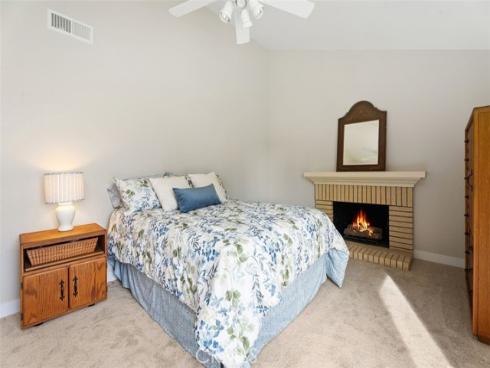 27552  Berdun  , Mission Viejo, CA