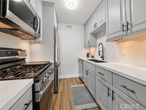 26322  Via Roble  , Mission Viejo, CA