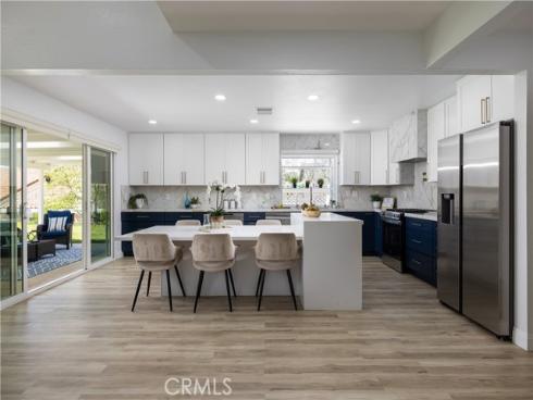 23721  Villena  , Mission Viejo, CA