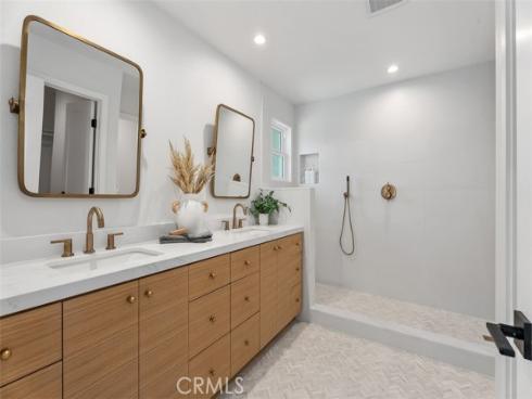 24505 Chamalea , Mission Viejo, CA