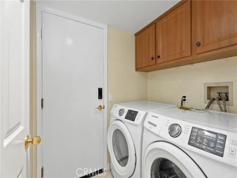 33  Montgomery  , Mission Viejo, CA