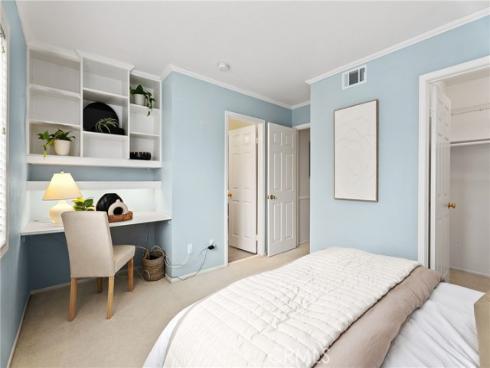 33  Montgomery  , Mission Viejo, CA