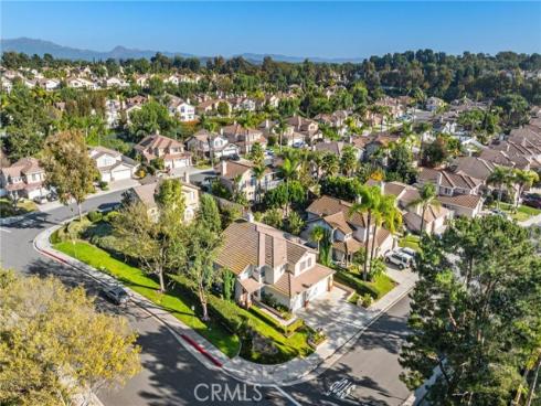 33  Montgomery  , Mission Viejo, CA