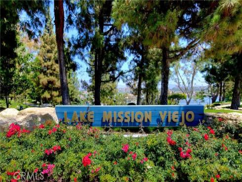 33  Montgomery  , Mission Viejo, CA