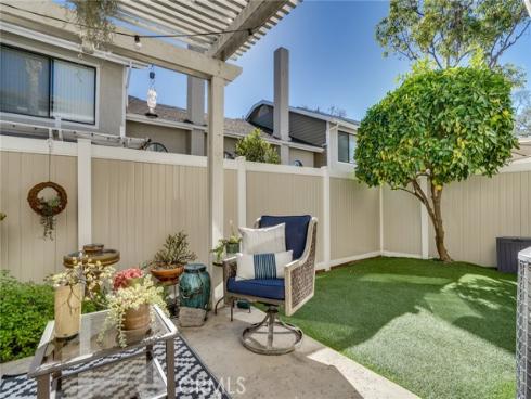 23411  Via Linda  B , Mission Viejo, CA