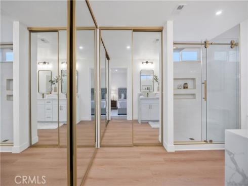 21952  Esplendor  , Mission Viejo, CA