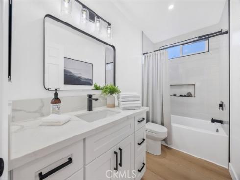 21952  Esplendor  , Mission Viejo, CA