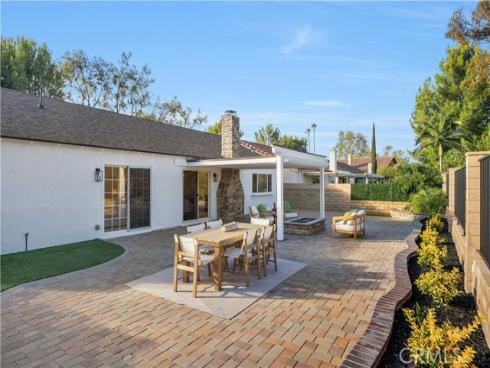 21952  Esplendor  , Mission Viejo, CA