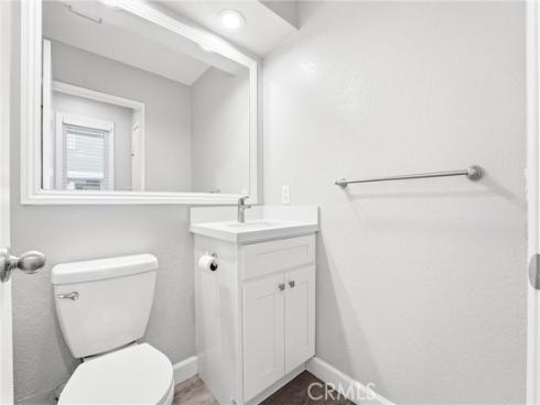 27832  Aberdeen  56 , Mission Viejo, CA