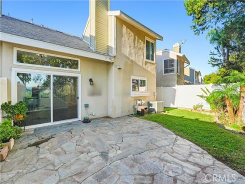 27832  Aberdeen  56 , Mission Viejo, CA