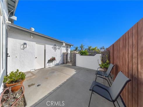 21511  Aguilar  , Mission Viejo, CA