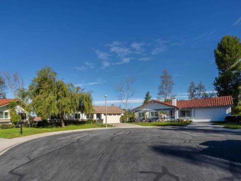 23652  Via Pellicer  , Mission Viejo, CA