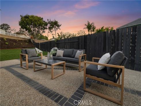 27255  Las Nieves  , Mission Viejo, CA