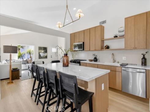 27255  Las Nieves  , Mission Viejo, CA