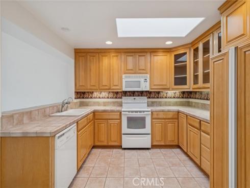 24731  Daphne  , Mission Viejo, CA