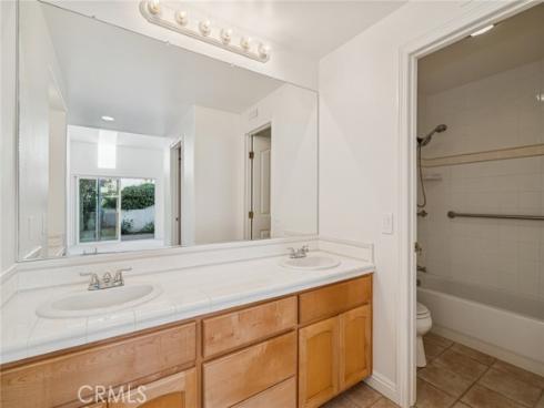 24731  Daphne  , Mission Viejo, CA