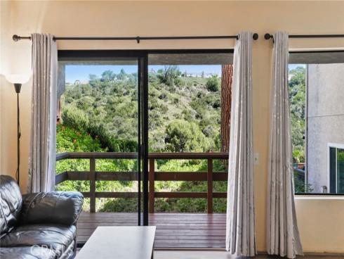 22010  Mirador  , Mission Viejo, CA