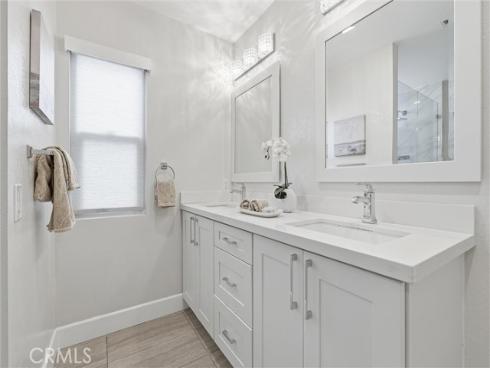 27880  Via Sarasate  , Mission Viejo, CA