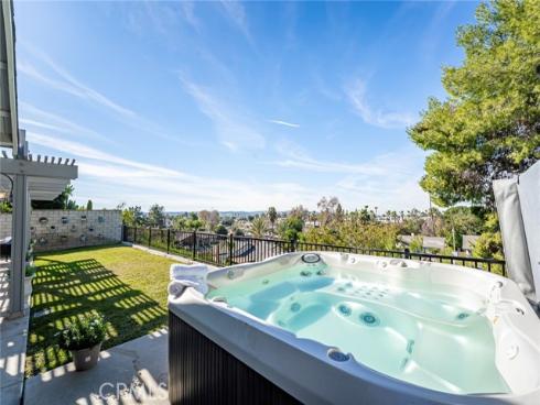 26041  Avenida Bonachon  , Mission Viejo, CA