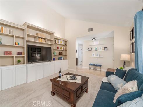 26041  Avenida Bonachon  , Mission Viejo, CA