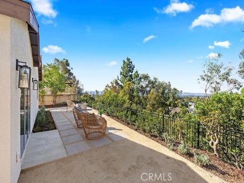 22715  Via santigo  , Mission Viejo, CA