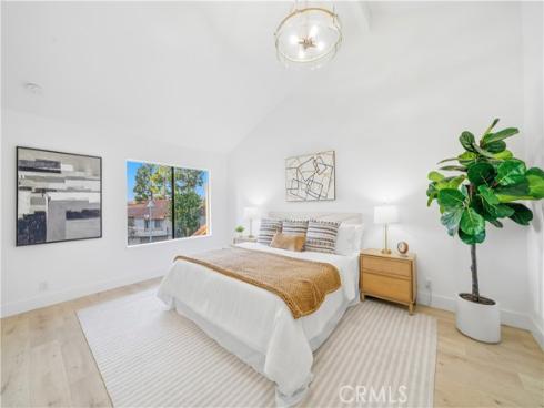 26542  Azuer  , Mission Viejo, CA