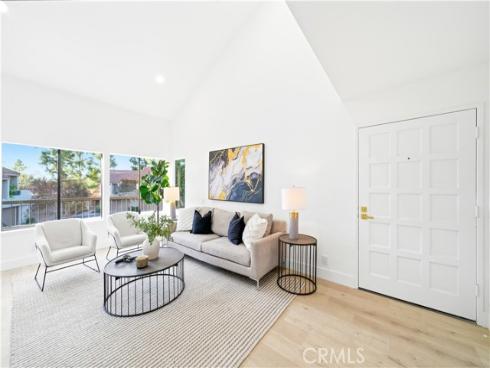 26542  Azuer  , Mission Viejo, CA