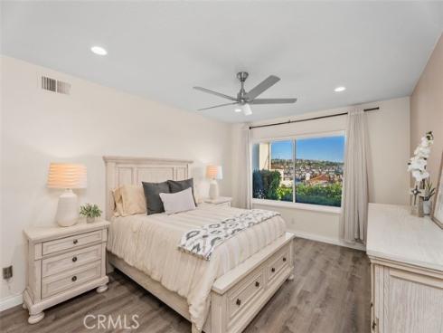 22522  Campos  , Mission Viejo, CA