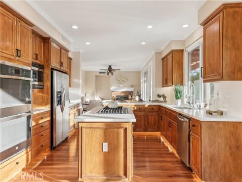 23161  Bouquet  , Mission Viejo, CA