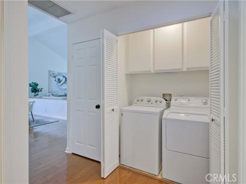 22261  Sisante  , Mission Viejo, CA