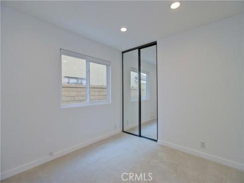 22261  Sisante  , Mission Viejo, CA