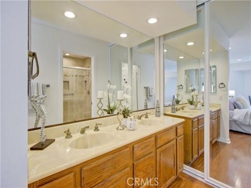 22261  Sisante  , Mission Viejo, CA