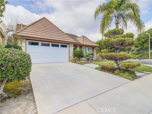 22261  Sisante  , Mission Viejo, CA