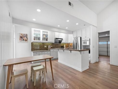 25948  Robin  20  Circle, Mission Viejo, CA